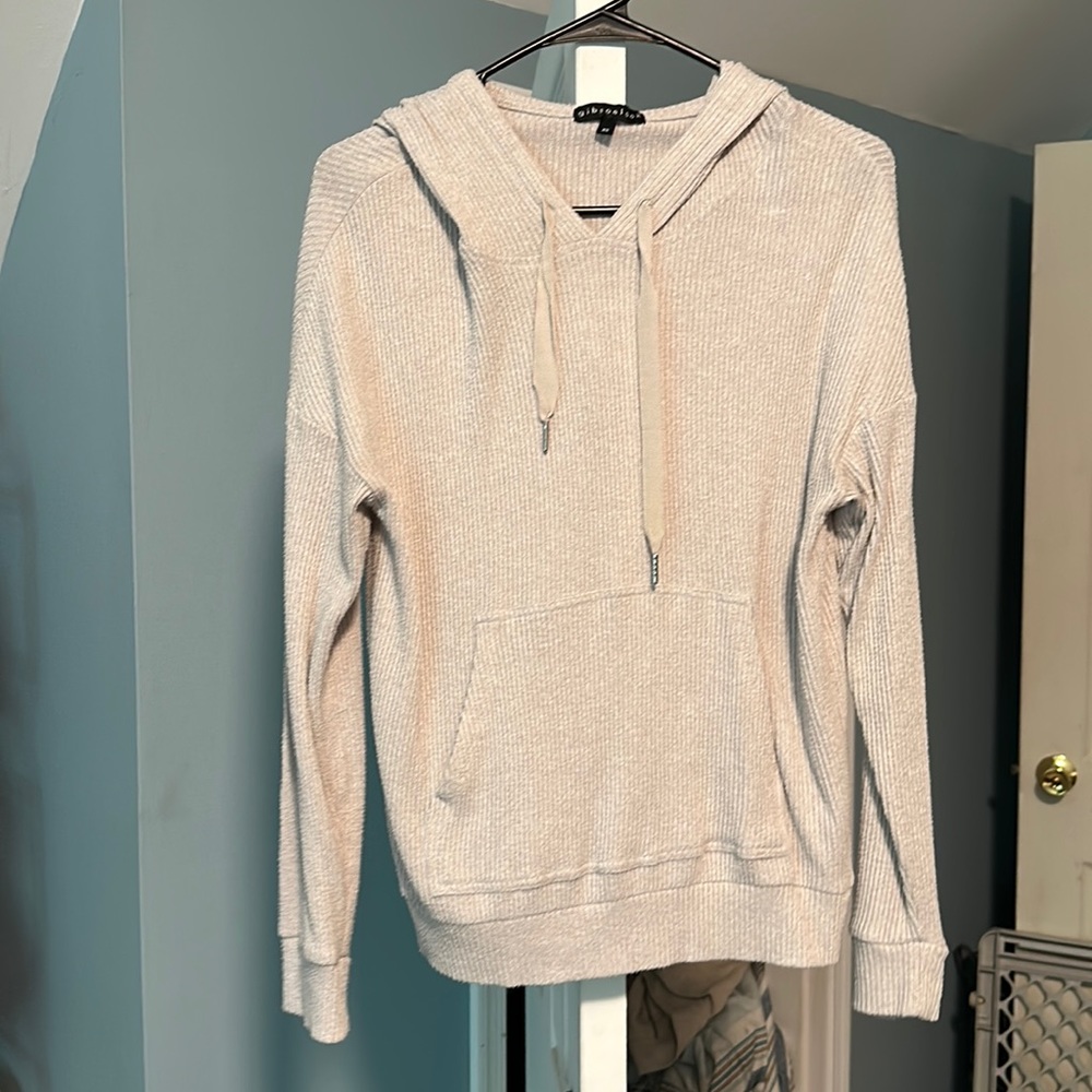 Cozy Cream Light Hooded Sweatshirt 🤍